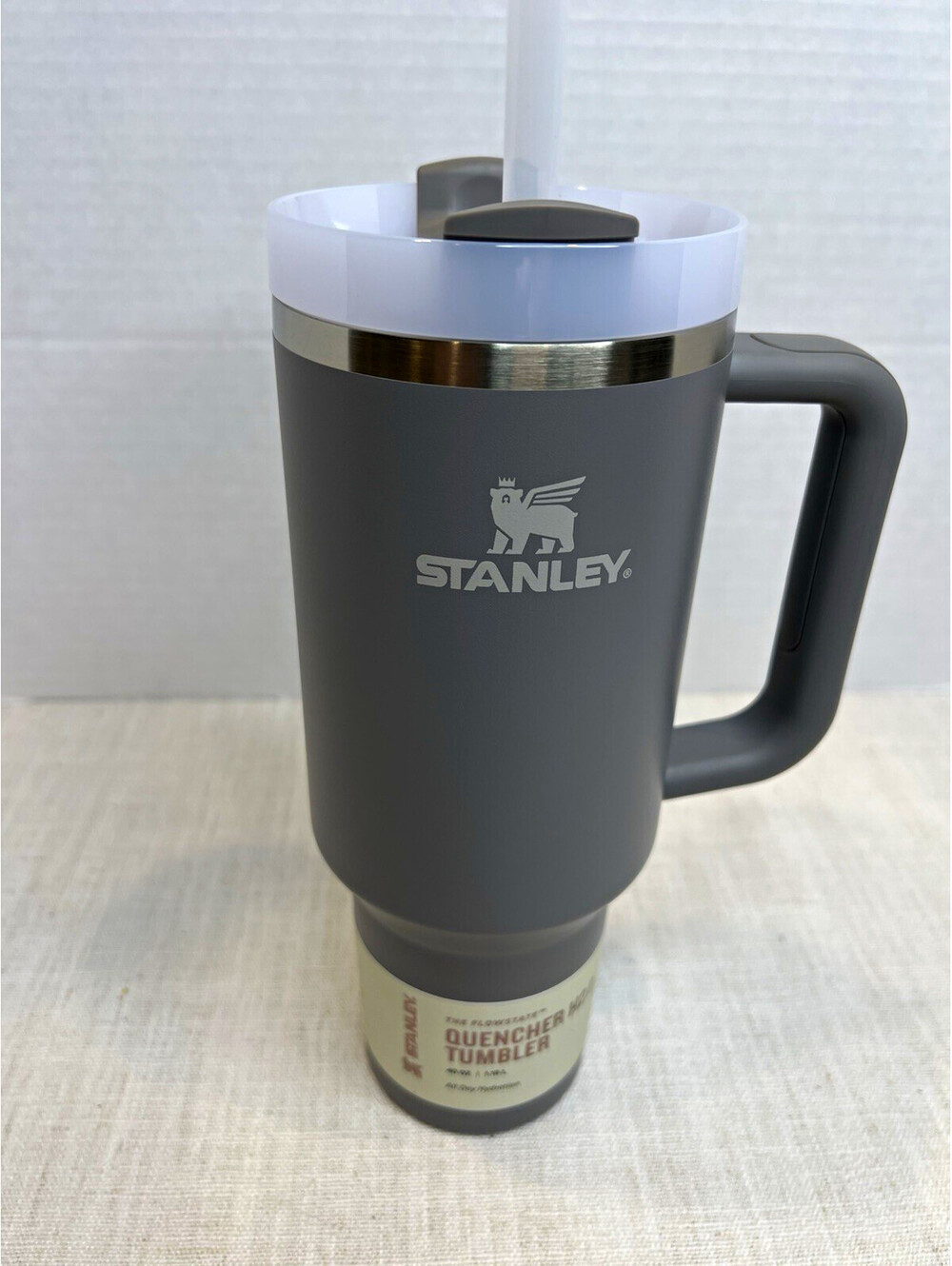 Stanley Quencher H2.0 FlowState 40 oz Insulated w/ Handle Lid Straw Gray Stone